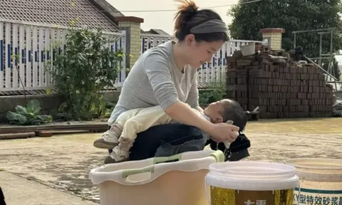 25 tuổi vẫn được gọi là "bé con", chàng trai mang đột biến gene cực hiếm có cuộc sống khiến nhiều người xúc động