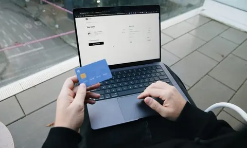 Mua sắm cả ngày nhưng không mất một đồng nào: "Thiên đường" mới của những "con nghiện shopping"