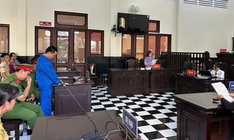 Lãnh án 19 năm tù vì dùng dao "xử" bạn nhậu