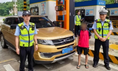 Lái ô tô một mình suốt 6 giờ trên cao tốc, cậu bé 12 tuổi khiến cảnh sát ngỡ ngàng với lời giải thích khi bị chặn lại