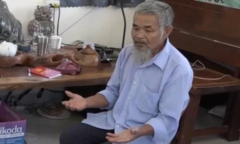 Cho rằng mẹ mình bị xúc phạm, ông lão sát hại bạn nhậu rồi bỏ trốn