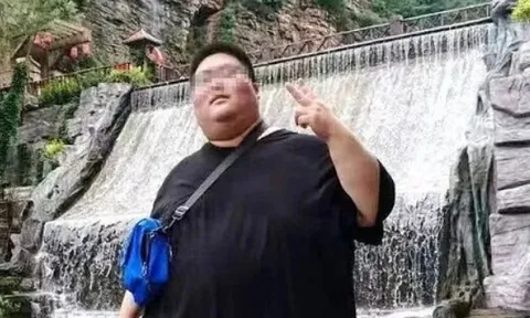 Từng nặng đến 250 kg, phải ngủ ngồi và đi nghiêng mới lọt cửa, chàng trai quyết tâm thay đổi sau lời trăn trối cuối cùng của cha