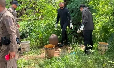 Phát hiện thi thể trong túp lều giữa cánh đồng, cảnh sát lần theo dấu vết và thấy được cảnh tượng ám ảnh
