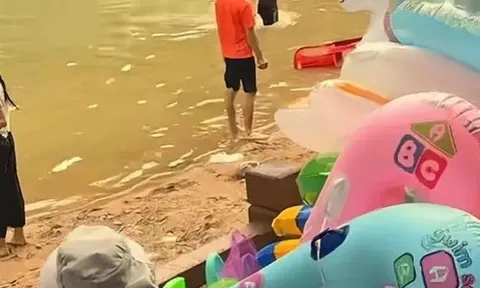 Đau lòng: Đưa 2 con đi thuyền hơi trên suối, người bố không ngờ chuyến đi lại kết thúc bằng bi kịch, bé trai 19 tháng tuổi mãi mãi không trở về