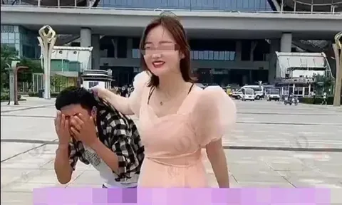 Đi xem mắt, chàng trai vừa định "quay xe" bỏ về thì nghe cô gái nói: "Lần này anh không thể trốn được", danh tính đối phương khiến ai cũng bật cười