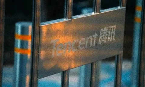 Nhân viên đăng ảnh khoe khoản thưởng 12,4 tỷ đồng lên mạng, không ngờ bị công ty sa thải, “cấm cửa” vĩnh viễn