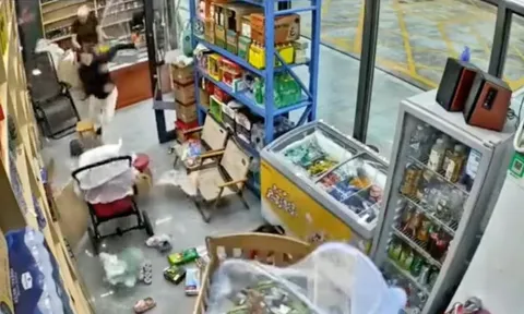 Khoảnh khắc gió bão thổi tung cửa lớn, cuốn văng bé gái 6 tuổi cùng chiếc cũi ra khỏi nhà: Vài giây sau cha mẹ chứng kiến cảnh khó tin
