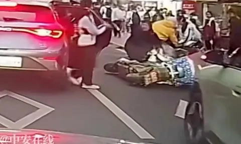 Đoạn video đưa con đi học khiến nhiều phụ huynh giật mình, hành động của hai cha con phơi bày một kiểu "giáo dục ngầm" đáng suy ngẫm