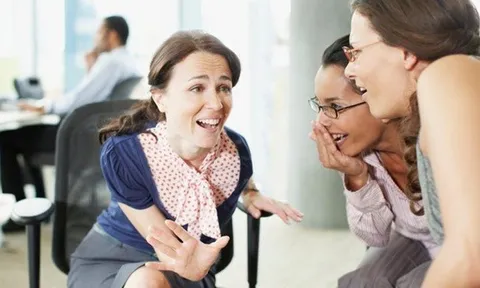Nghỉ việc rồi lên mạng miệt thị sếp cũ, cô gái trẻ nhận cái kết đắng