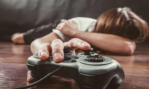 Con trai qua đời để lại 87 tài khoản game, người mẹ già sống một mình quyết kiện công ty để giành quyền thừa kế