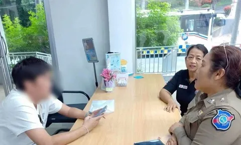 Chia tay bạn gái, người đàn ông đến tận đồn cảnh sát "nhờ" đòi lại tiền