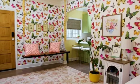 Bỏ 1,3 tỷ đồng mua 8 biệt thự bỏ hoang suốt 40 năm, người phụ nữ hoảng loạn khi bước vào bên trong rồi làm điều khiến ai cũng bất ngờ