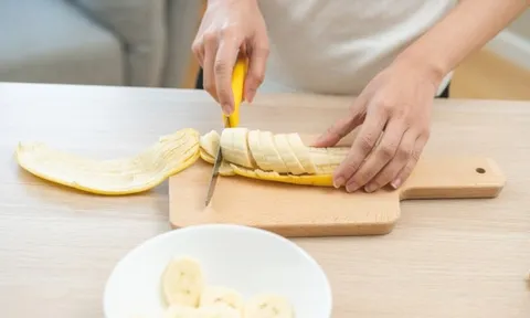 Một quả chuối mỗi ngày tưởng đơn giản nhưng có thể bổ sung nhiều dưỡng chất cho cơ thể
