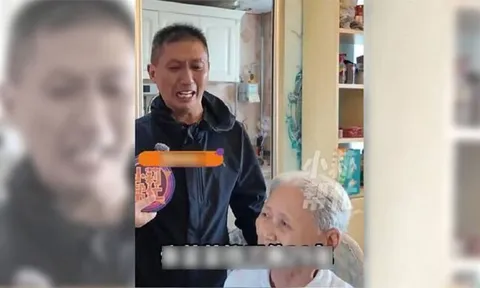 Mang ơn bữa cơm và chuyến xe năm xưa, người đàn ông tìm ân nhân gần 30 năm rồi quỳ khóc khi nhận tin dữ: “Nếu không có ông ấy, tôi không có ngày hôm nay”