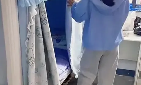 Đăng video khoe phòng ký túc xá rực rỡ, chúc con gái “tự lập, trưởng thành”, phụ huynh không ngờ việc làm này lại khiến dân mạng phản ứng dữ dội