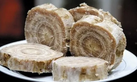 Loại củ được ví như “nhân sâm bình dân” có nhiều ở Việt Nam, thường được nghiền thành bột pha nước, công dụng trong y học cổ truyền không phải ai cũng biết