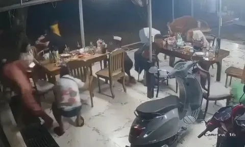 Đang dùng bữa tại nhà riêng, thầy thuốc nổi tiếng bất ngờ đổ gục xuống sau 2 tiếng súng