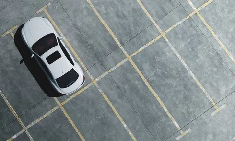 Bỏ hơn 54 tỷ đồng mua gần 200 chỗ đỗ ô tô, người phụ nữ bán lại với giá "trên trời": Cư dân chung cư phải đâm đơn kiện và cái kết