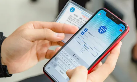 Sổ BHXH điện tử là gì, người lao động lấy và sử dụng thế nào?