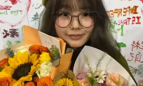 Bị ung thư xương ở tuổi 19, tự livestream bán hàng trang trải viện phí, nữ blogger để lại di nguyện xúc động