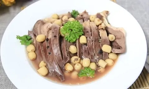 Bộ phận lợn từng bị bỏ qua lại là “kho báu dinh dưỡng”: Mỗi con chỉ có 1, đi chợ muộn dễ hết