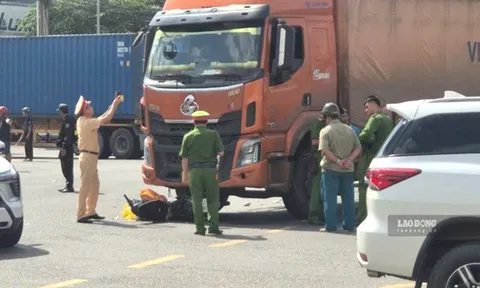Xe tải va chạm xe máy chở 4 người, 3 người tử vong: Hiện trường khiến nhiều người xót xa