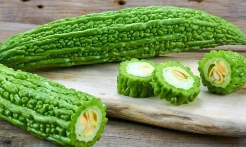 Mua mướp đắng, chọn quả đầu to hay đầu nhọn thì ít đắng? Người bán lâu năm nhìn vài giây là biết
