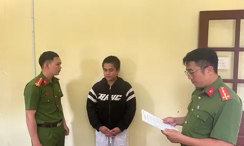 Bắt A Drôss (SN 2003)