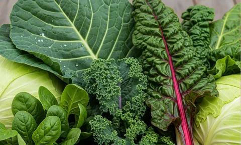 3 loại rau chợ Việt bán đầy, tưởng bình thường nhưng là “kho báu” vitamin, tốt cho mắt và đường ruột