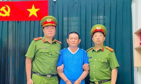 Cô gái trẻ đến công an trình báo bị người đàn ông lạ áp sát, giật phăng chiếc lắc tay vàng