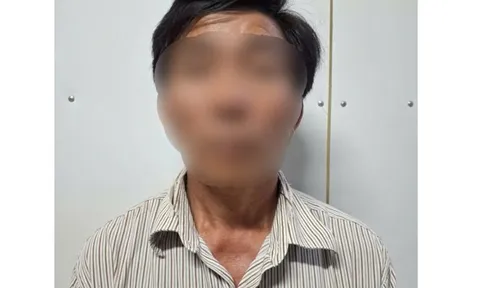 Ông ngoại bàng hoàng phát hiện cháu gái 13 tuổi bị gã hàng xóm "giở trò": Lê Hoài Phong ra đầu thú