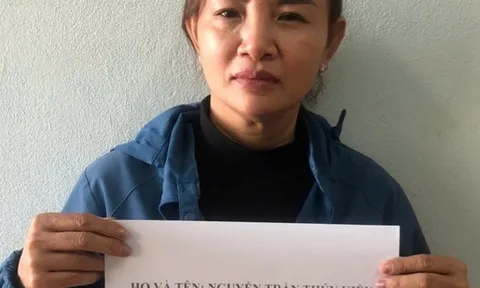Thúy Kiều xem chỉ tay, bói toán trên mạng, lừa đảo chiếm đoạt tiền như thế nào?