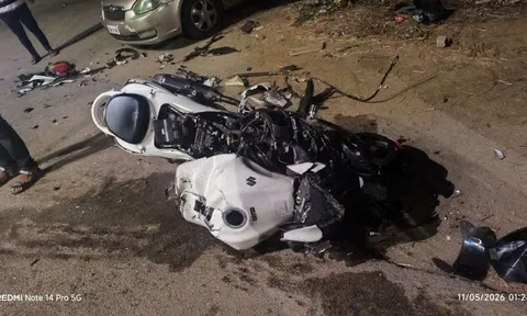 Hiện trường vụ xe máy lao tốc độ 140 km/h đâm ô tô quay đầu, 5 người không qua khỏi