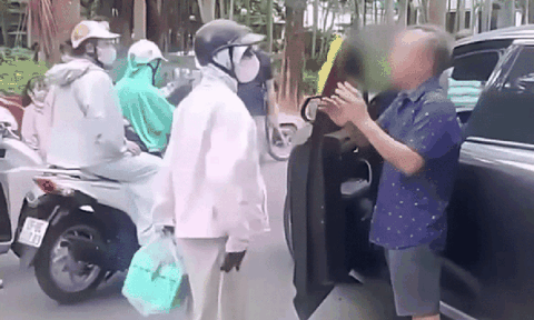 Diễn biến mới vụ "kiều nữ" đi xe máy chửi bới, hành hung tài xế ô tô