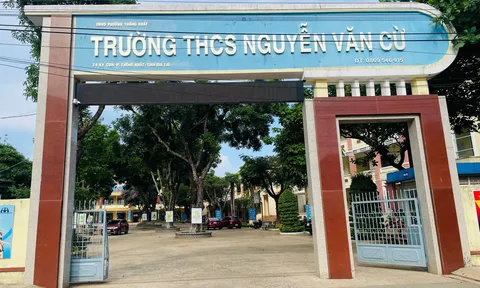 Vụ nam sinh lớp 8 dùng rìu tấn công bạn học ngay trong lớp học: Hé lộ nguyên nhân ban đầu