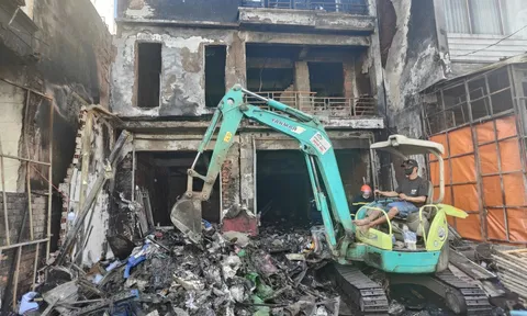 Vụ nghi án con trai phóng hỏa khiến cha tử vong: Thi thể thứ 2 được tìm thấy ở khu vực cầu thang là ai?