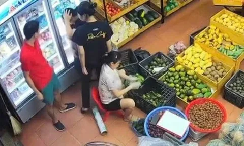 Vụ bà bầu bị người đàn ông hành hung tại cửa hàng trái cây ở Bắc Ninh: Camera ghi lại hình ảnh gây phẫn nộ