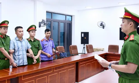 Vụ điểm thi bất thường ở Tuyên Quang: Thầy giáo vừa bị giữ khẩn cấp là người thế nào?