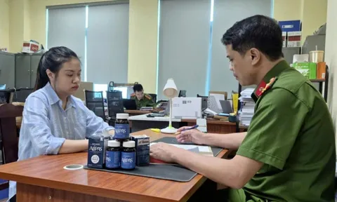 Danh tính cô gái trẻ bán 198 sản phẩm tăng cường sinh lý đàn ông giả nhãn hiệu vừa bị bắt giữ