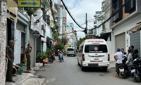 Hiện trường nhói lòng vụ người đàn ông tử vong trong tư thế "lạ" ở phòng trọ tại TP.HCM