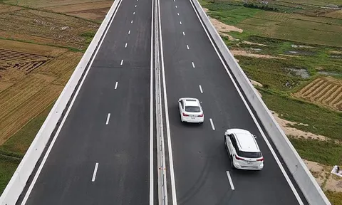 Quy định về vượt xe trên đường cao tốc 2026 chi tiết ra sao? Tài xế phải tuân thủ điều gì?