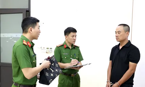 Lý do Bùi Huy Tú bị công an bắt giữ