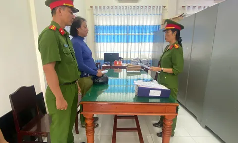 Dụ dỗ thiếu nữ 15 tuổi "làm chuyện người lớn" trong nhà trọ, Phan Văn Nghĩa bị bắt tạm giam
