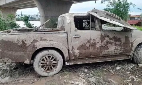 Vụ bộ xương người trong xe ô tô dưới kênh nước ở Vĩnh Long: Trên xe có nhiều tiền, người đàn ông trước khi mất tích để lại tin nhắn gì?