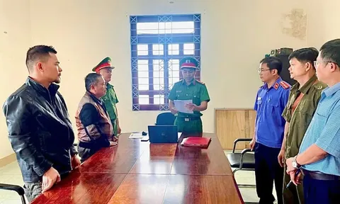 Bịa chuyện “bàn ủi nghìn tỉ” để lừa tiền: Thủ đoạn khiến nhiều người sập bẫy