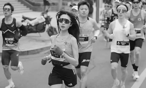 Chỉ còn 500m chạm đích, nữ runner Hàn Quốc bất ngờ quỵ ngã rồi qua đời: Hé lộ danh tính
