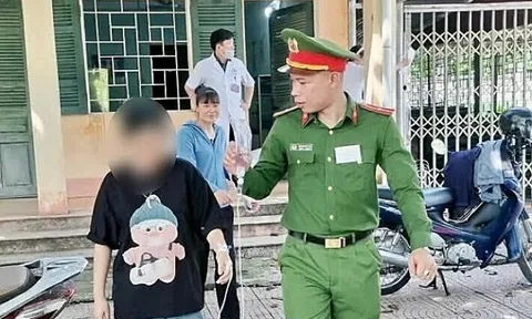 Nữ sinh Phú Thọ bị rết cắn vẫn gắng sức thi lớp 10, phải nhập viện giữa giờ Toán