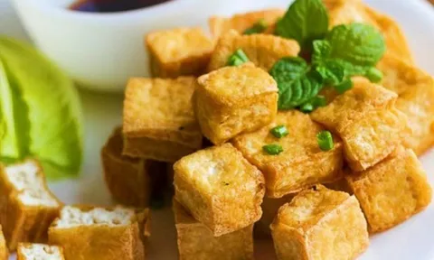 5 nhóm người không nên ăn đậu phụ