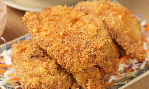 Mẹo rán thức ăn không bị bắn dầu mỡ, món ăn thơm giòn, để nguội không ỉu