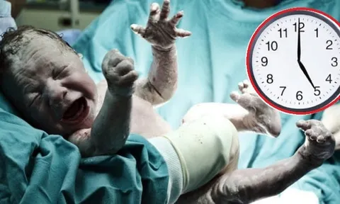 Trẻ sinh vào 3 khung giờ Âm lịch này lớn lên thông minh, tài giỏi, cha mẹ mát mặt tự hào
